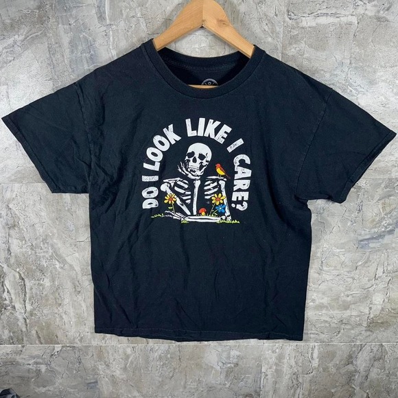 Other - Y2K Black "Do I Look Like I Care?" skeleton tee shirt Size Large